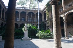 23-Courtyard of the Palacio de los Capitanes Generales